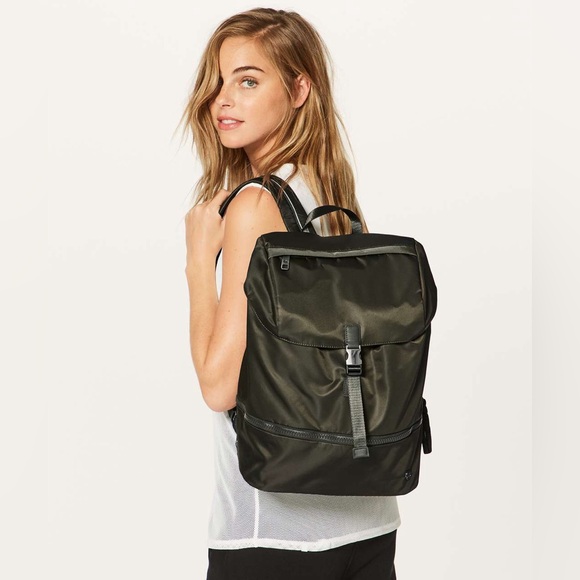 E Lululemon Go Lightly Rucksack Backpack Dark Olive Green Book bag